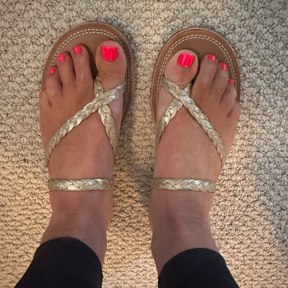 American Eagle Flat Sandals